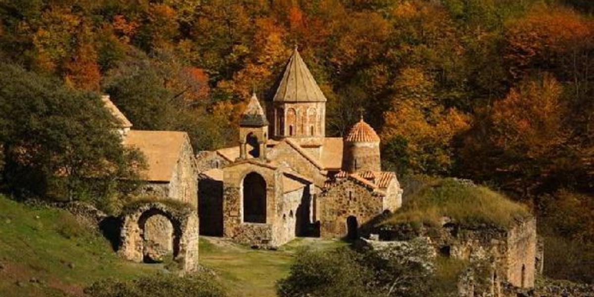 Культурный геноцид: Попытки арменизации албанского монастыря Кельбаджара – Дадиванк /Хутаванк 