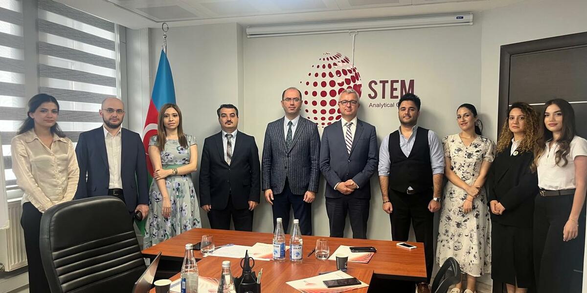 В STEM состоялась встреча с венгерским экспертом по международным отношениям