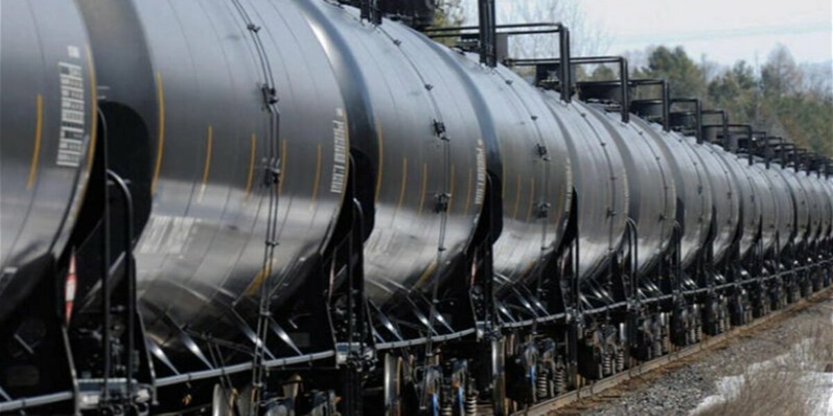 Первая партия нефтепродуктов из Азербайджана направляется в Армению