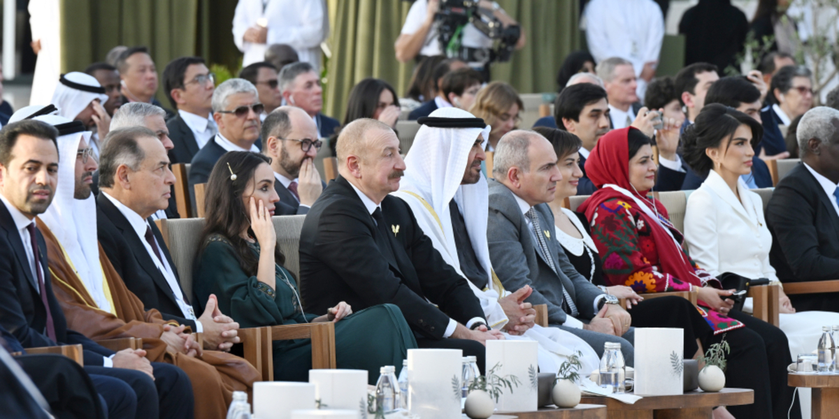 Все ближе и ближе к миру: основные моменты встречи Алиева и Пашиняна в Абу-Даби